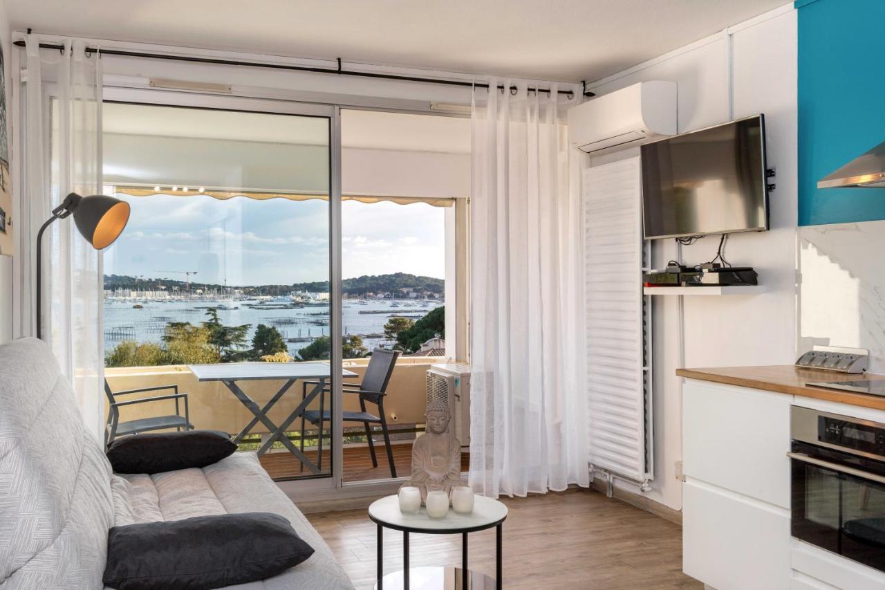 Studio Avec Vue Mer Et Terrasse La Seyne-sur-Mer Exterior photo